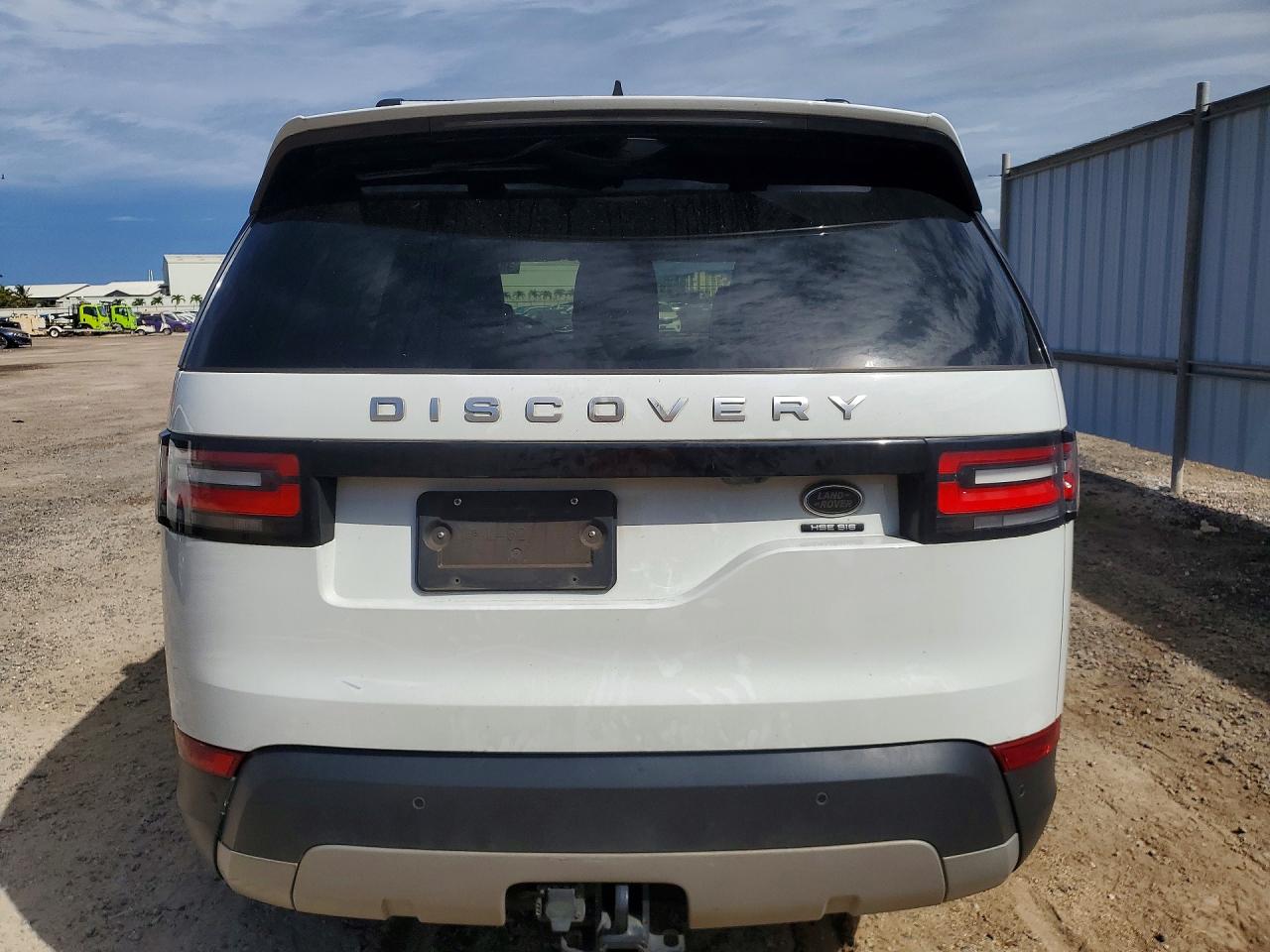 2018 LNDR DISCOVERY HSE LUXURY photo 16