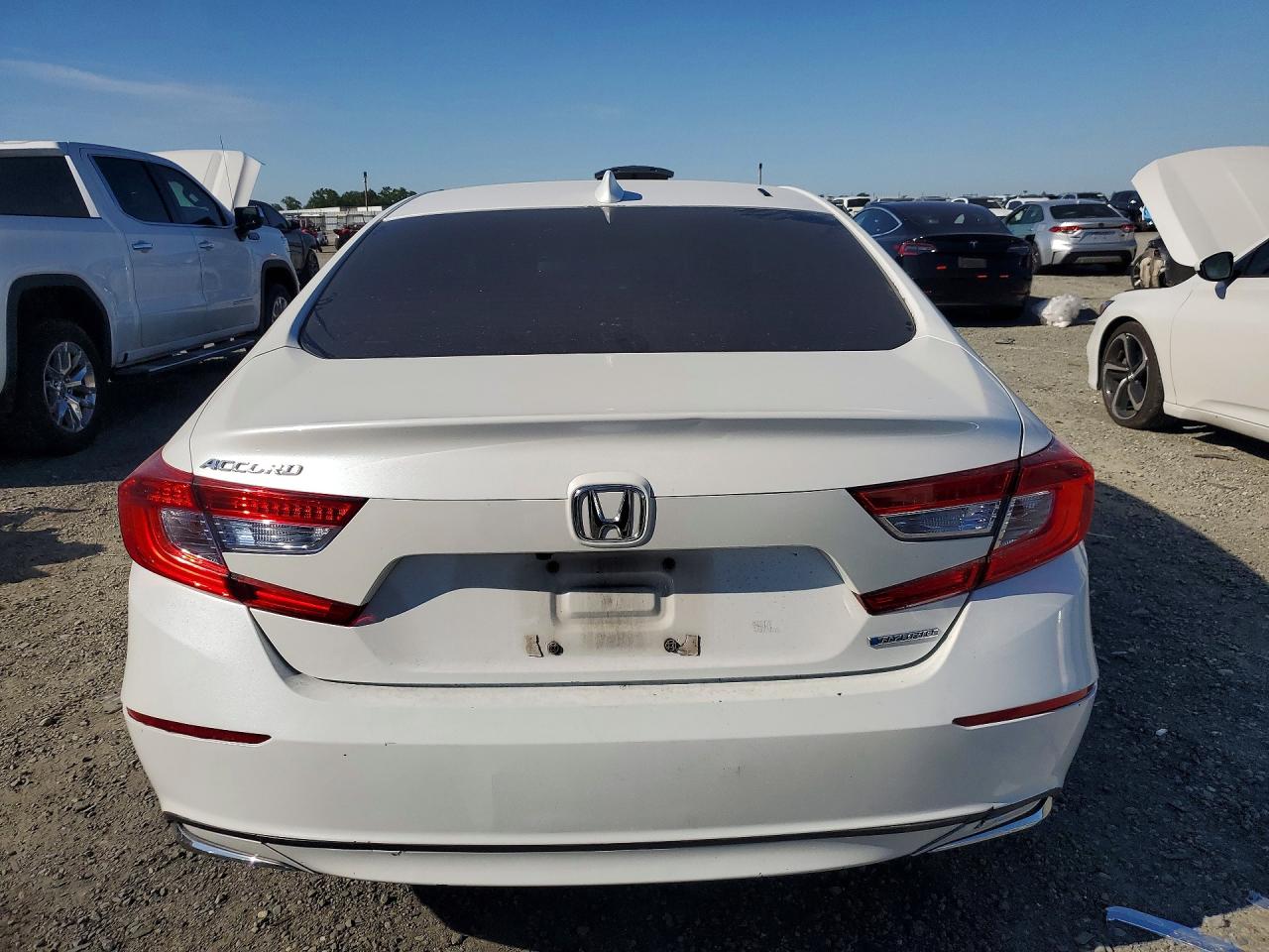 2020 HONDA ACCORD HYBRID photo 6