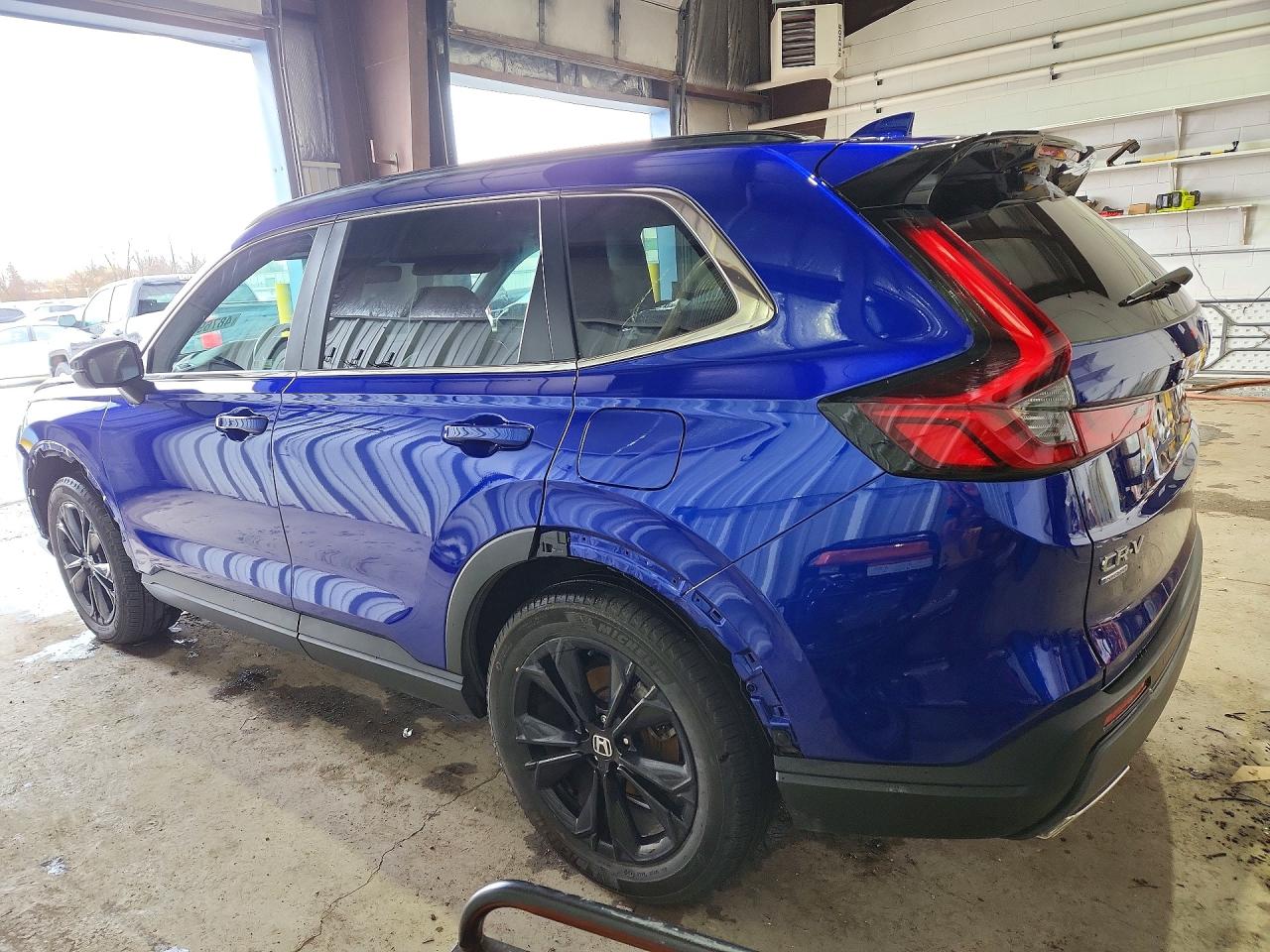 2024 HONDA CR-V SPORT TOURING photo 3