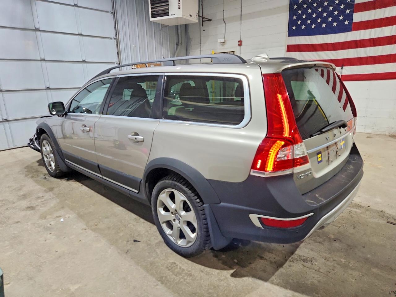 2015 VOLVO XC70 T6 PREMIER+ photo 3