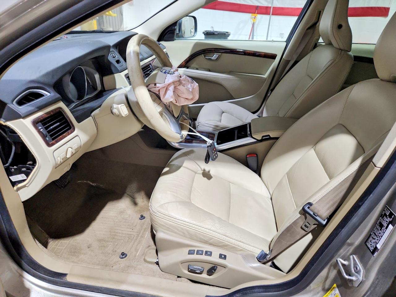 2015 VOLVO XC70 T6 PREMIER+ photo 13