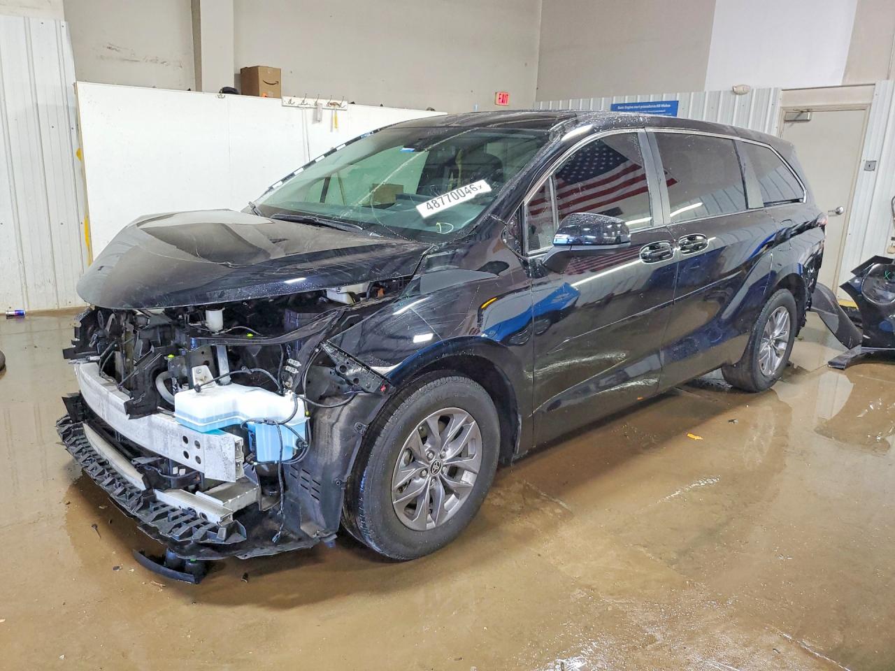 2025 TOYOTA SIENNA