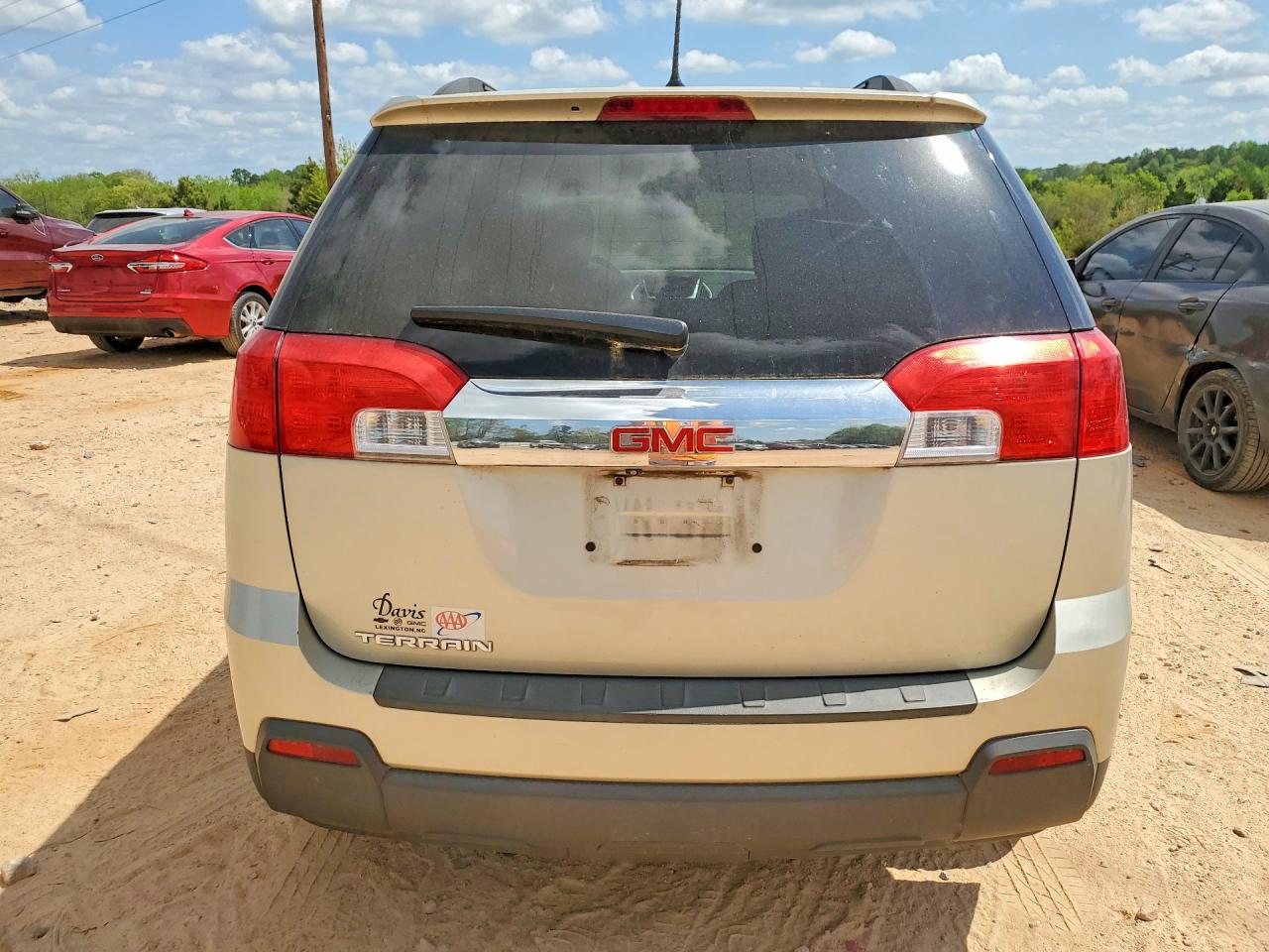 2013 GMC TERRAIN SLE photo 16