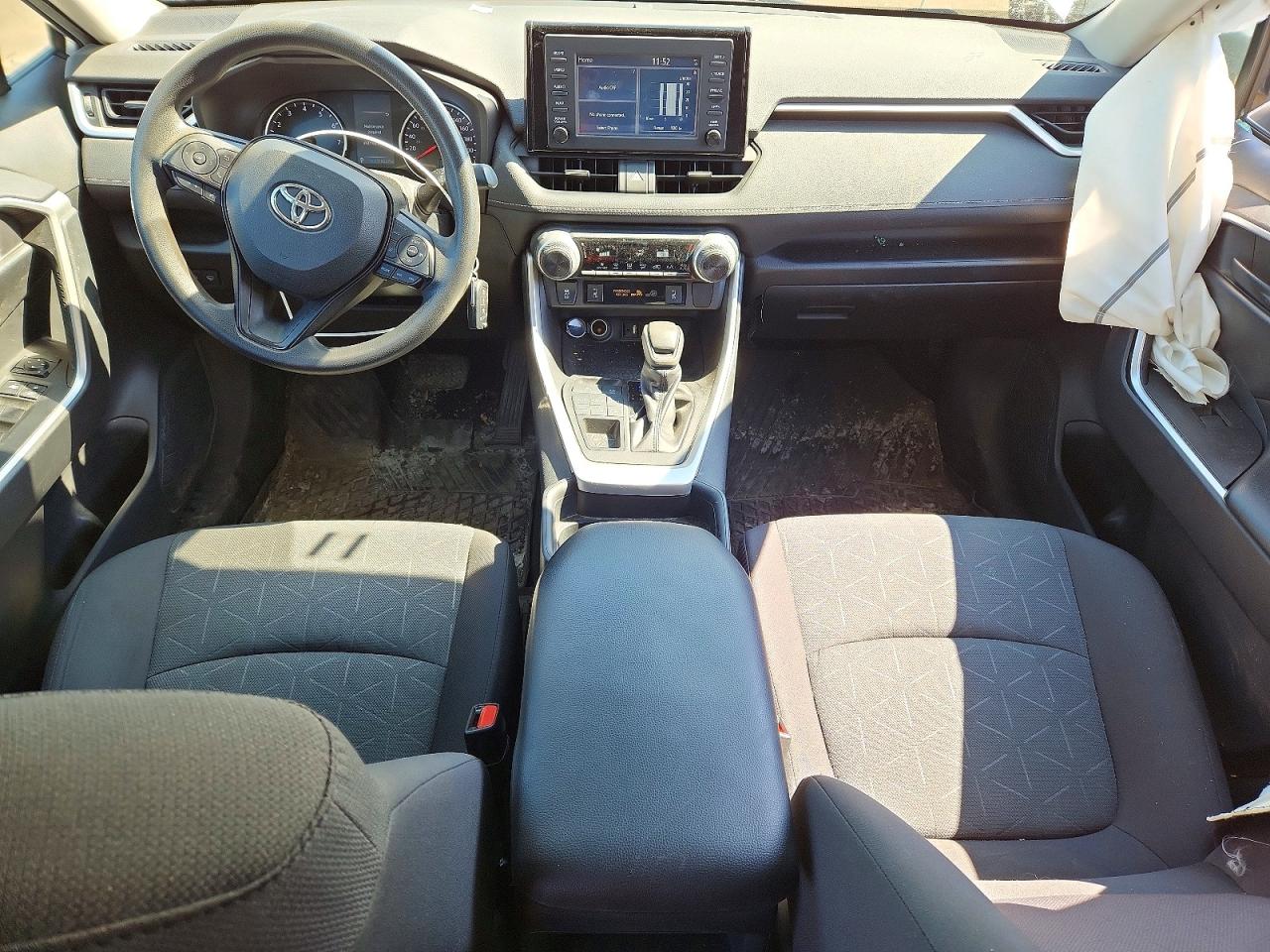 2019 TOYOTA RAV4 LE photo 22