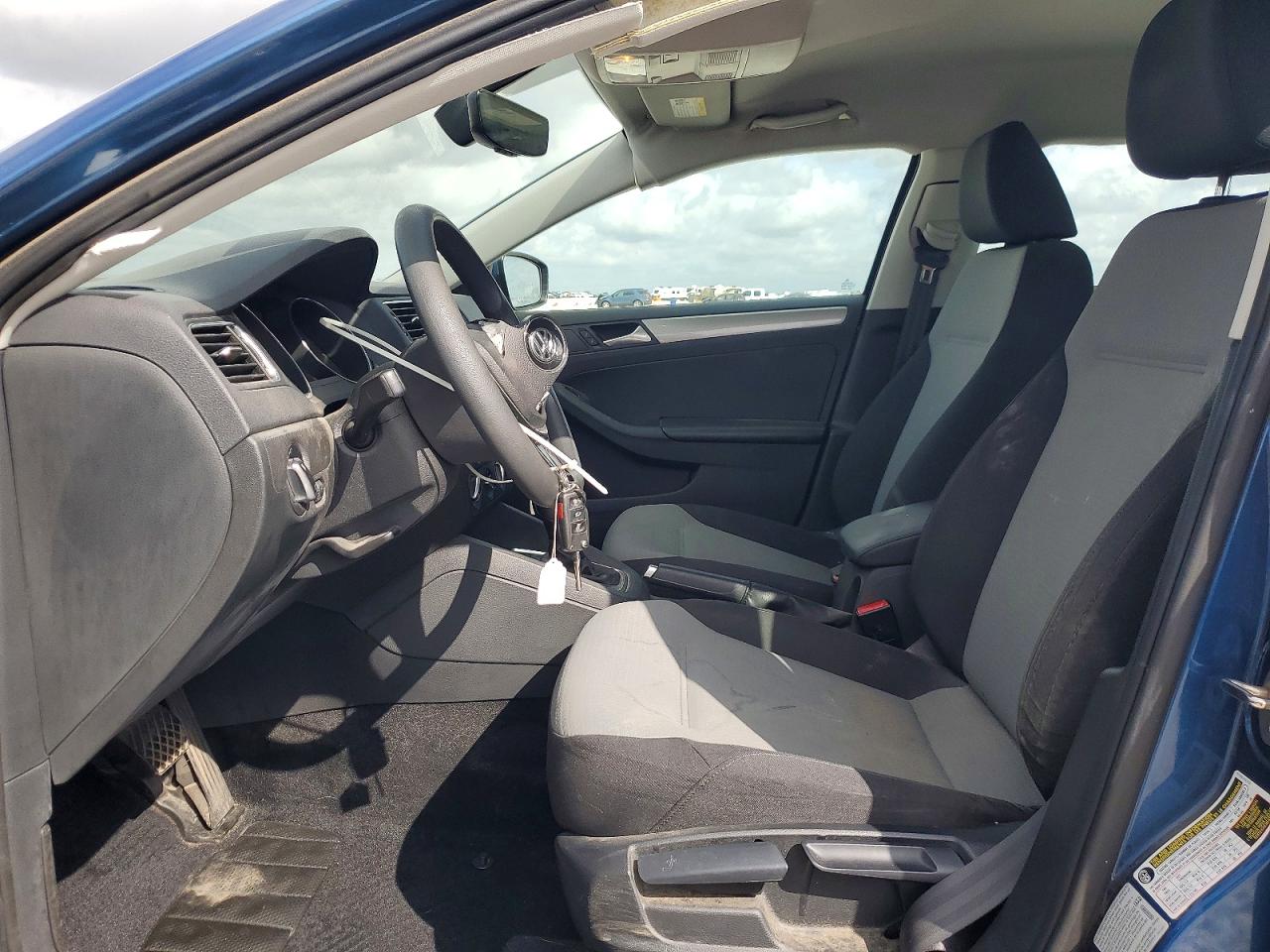 2017 VOLKSWAGEN JETTA S photo 7