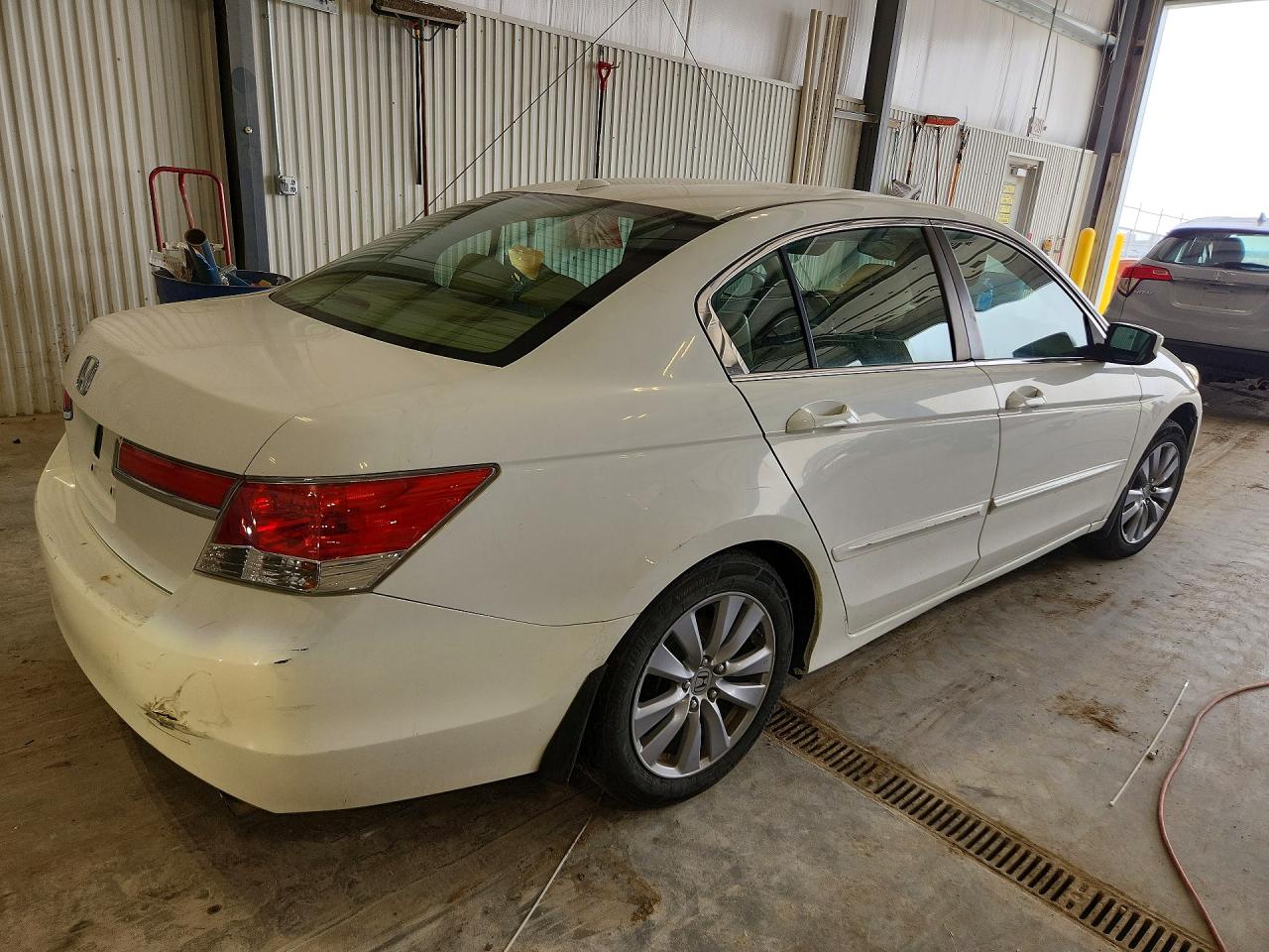 2011 HONDA ACCORD EXL photo 5