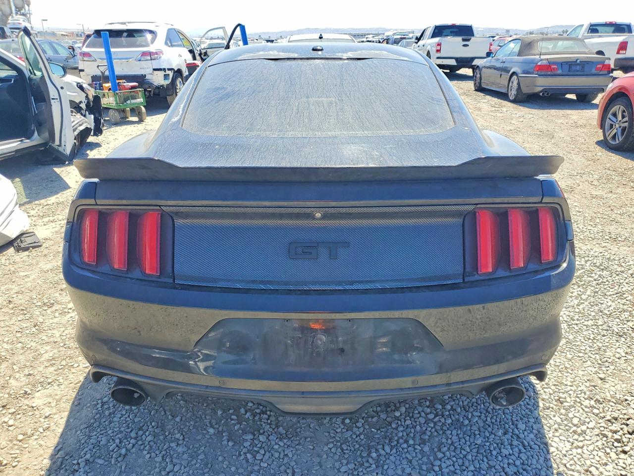 2015 FORD MUSTANG GT photo 16