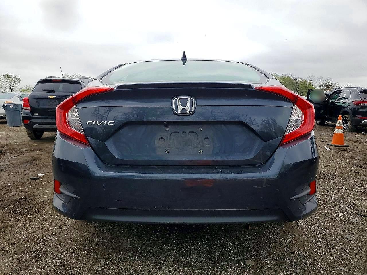 2016 HONDA CIVIC EX photo 11