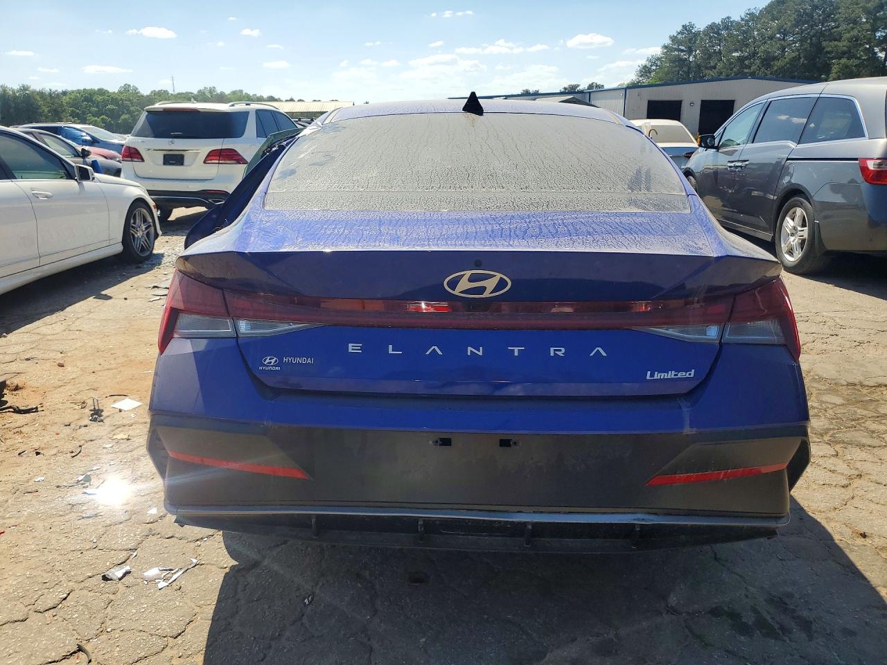 2025 HYUNDAI ELANTRA LIMITED photo 11