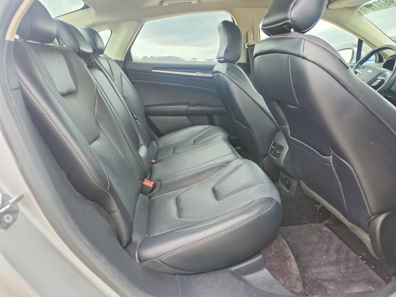 2017 FORD FUSION TITANIUM HEV photo 19
