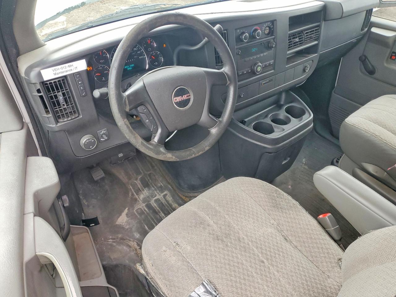 2012 GMC SAVANA G1500 photo 8