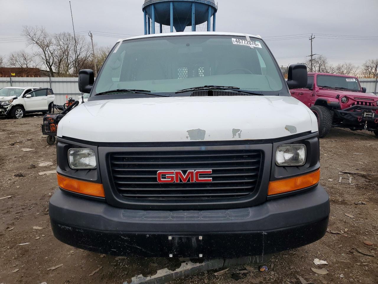 2012 GMC SAVANA G1500 photo 5