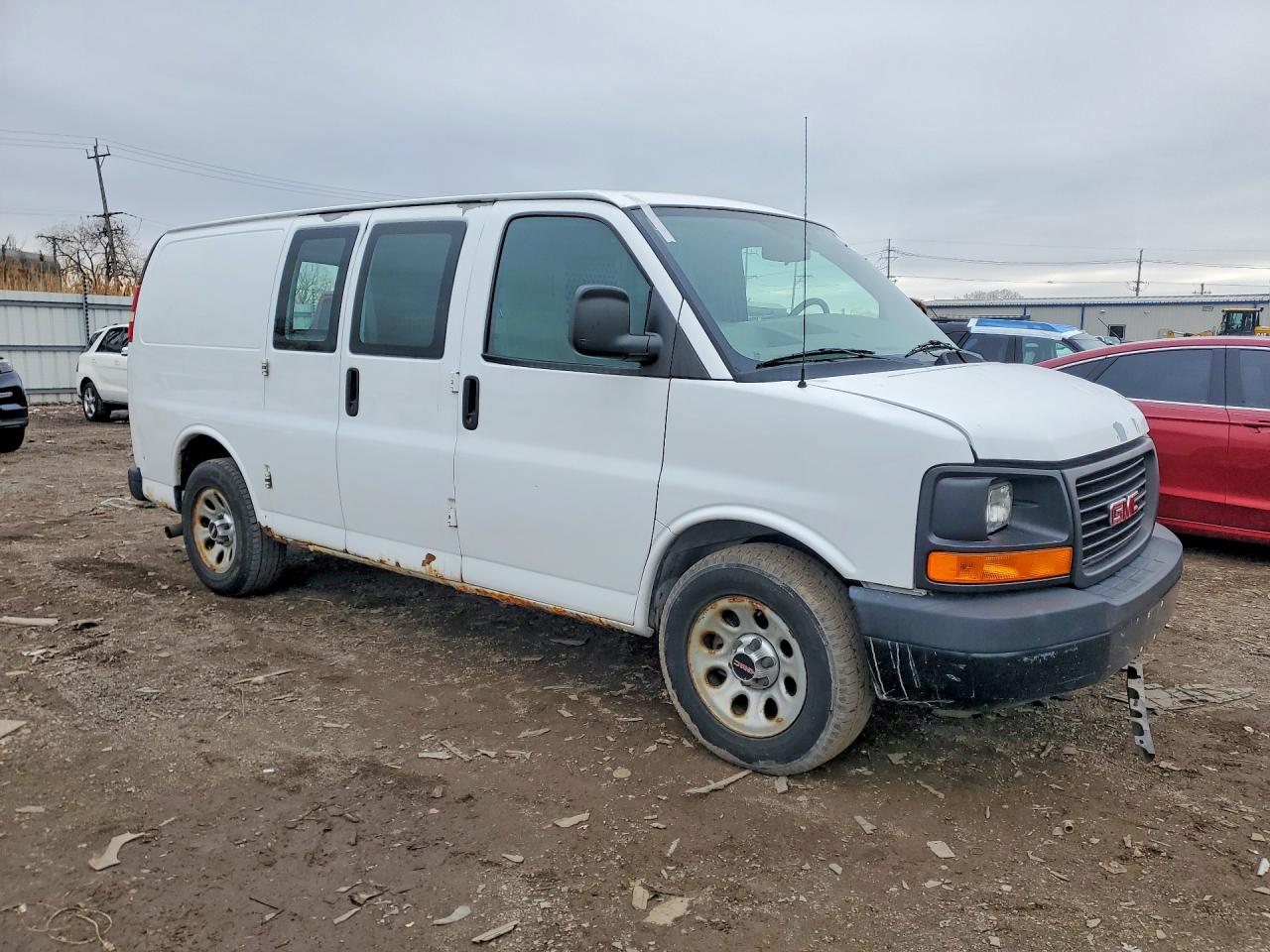 2012 GMC SAVANA G1500 photo 4