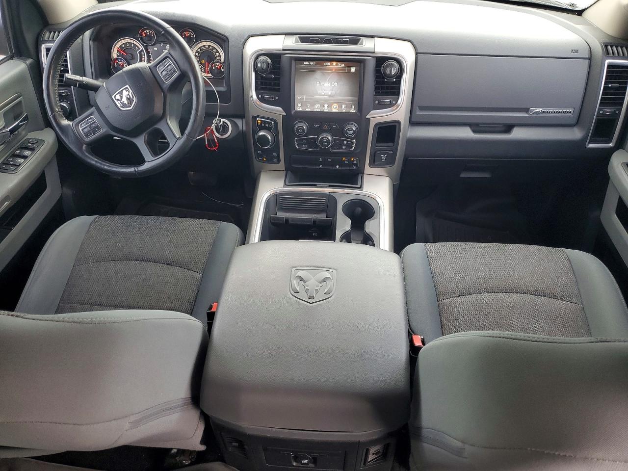 2017 RAM 1500 SLT photo 22