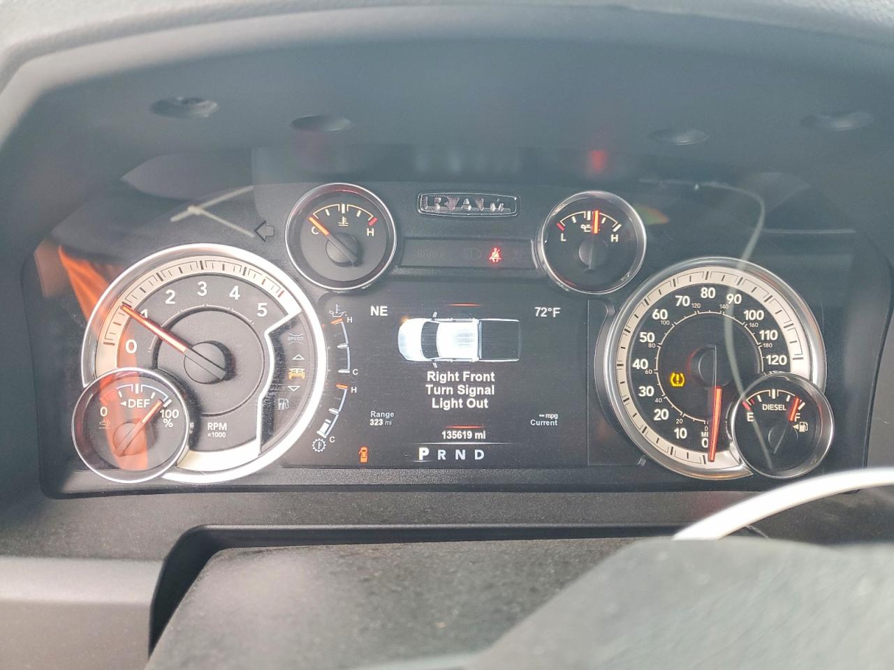 2017 RAM 1500 SLT photo 25
