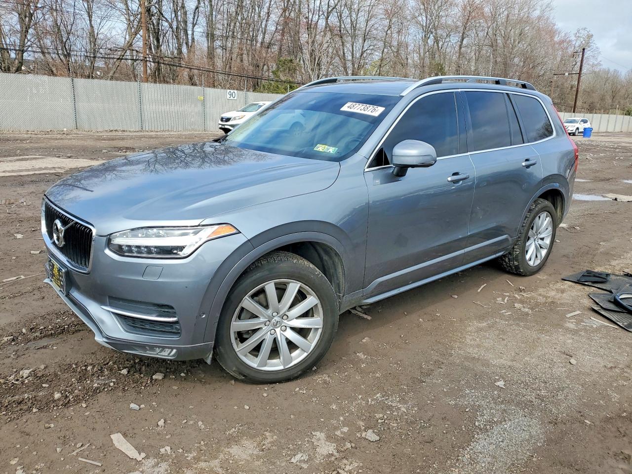 2017 VOLVO XC90