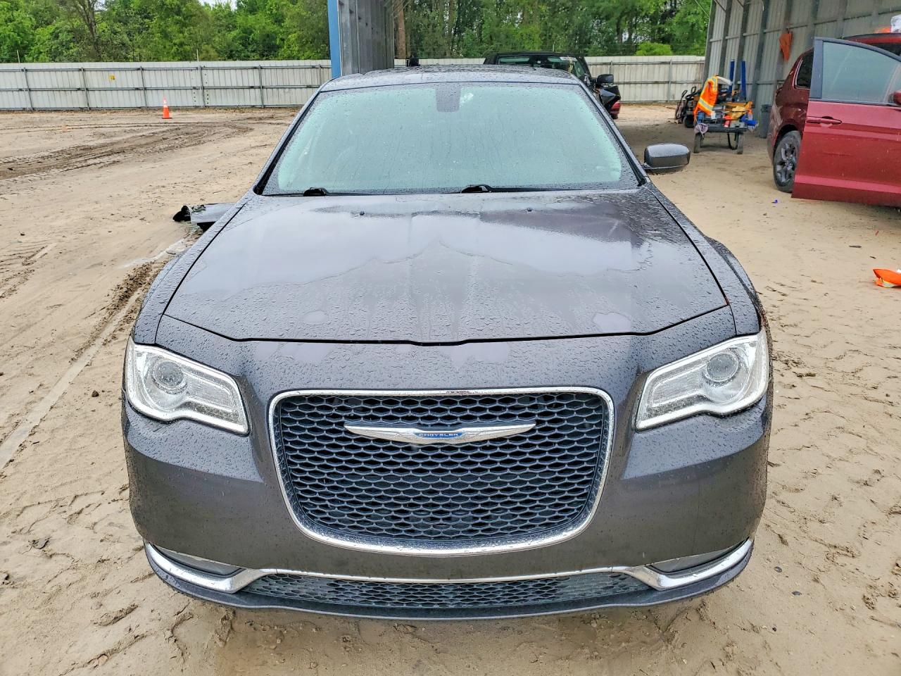 2016 CHRYSLER 300 LIMITED photo 9