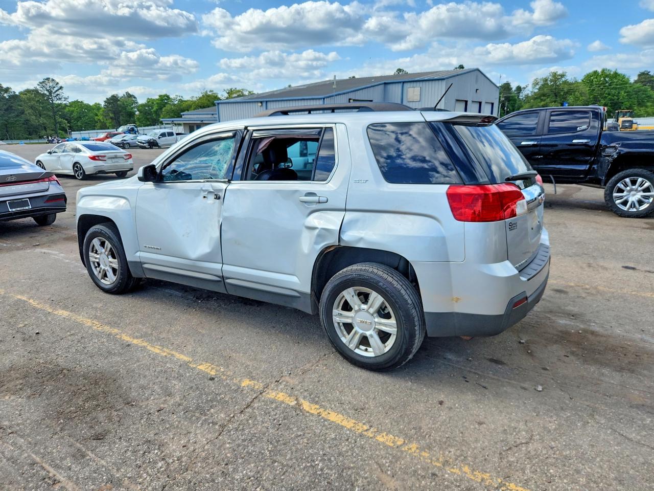 2015 GMC TERRAIN SLT photo 3