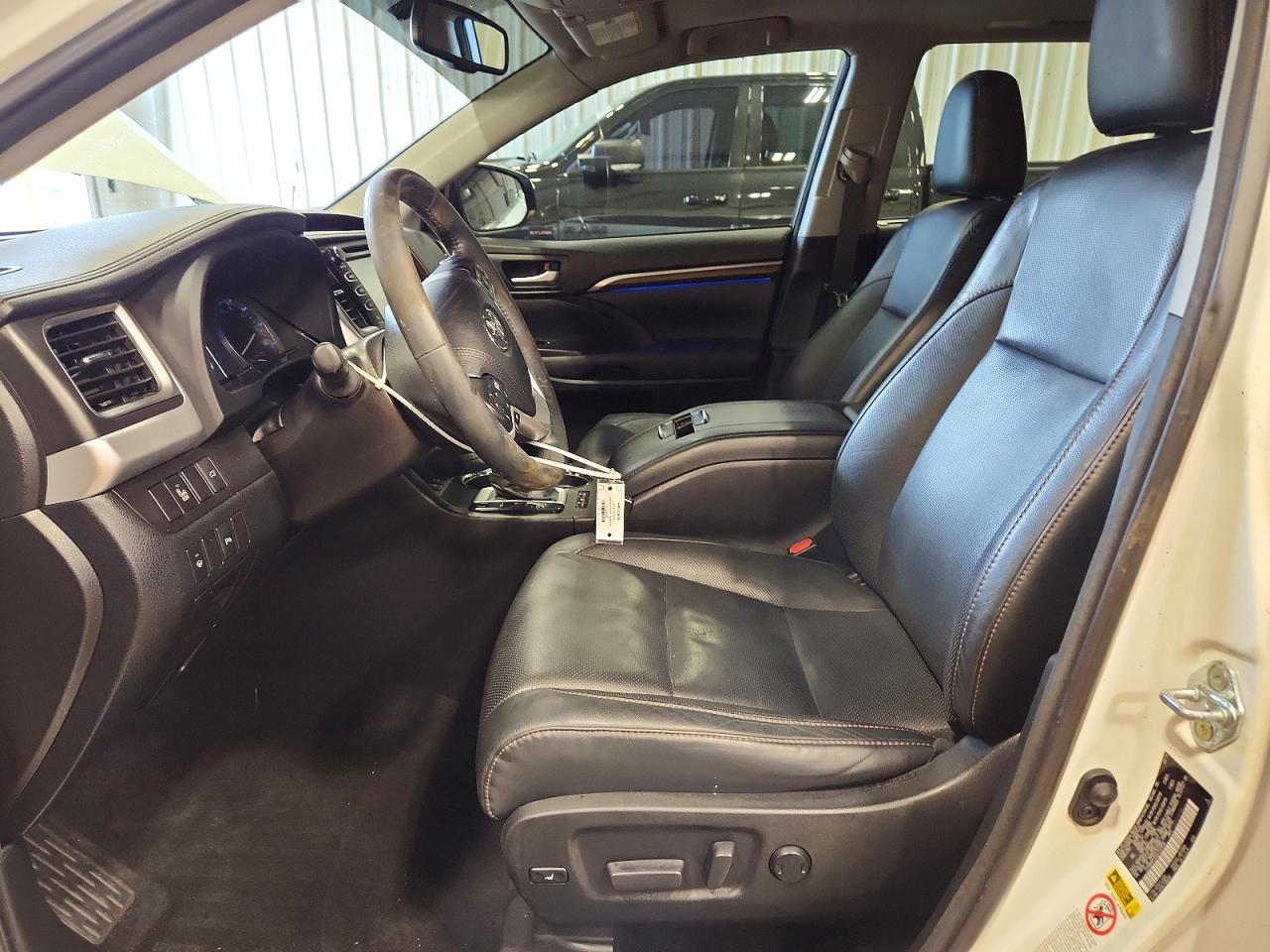 2016 TOYOTA HIGHLANDER LIMITED photo 7