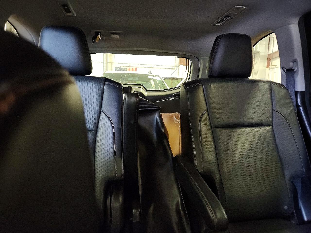 2016 TOYOTA HIGHLANDER LIMITED photo 10