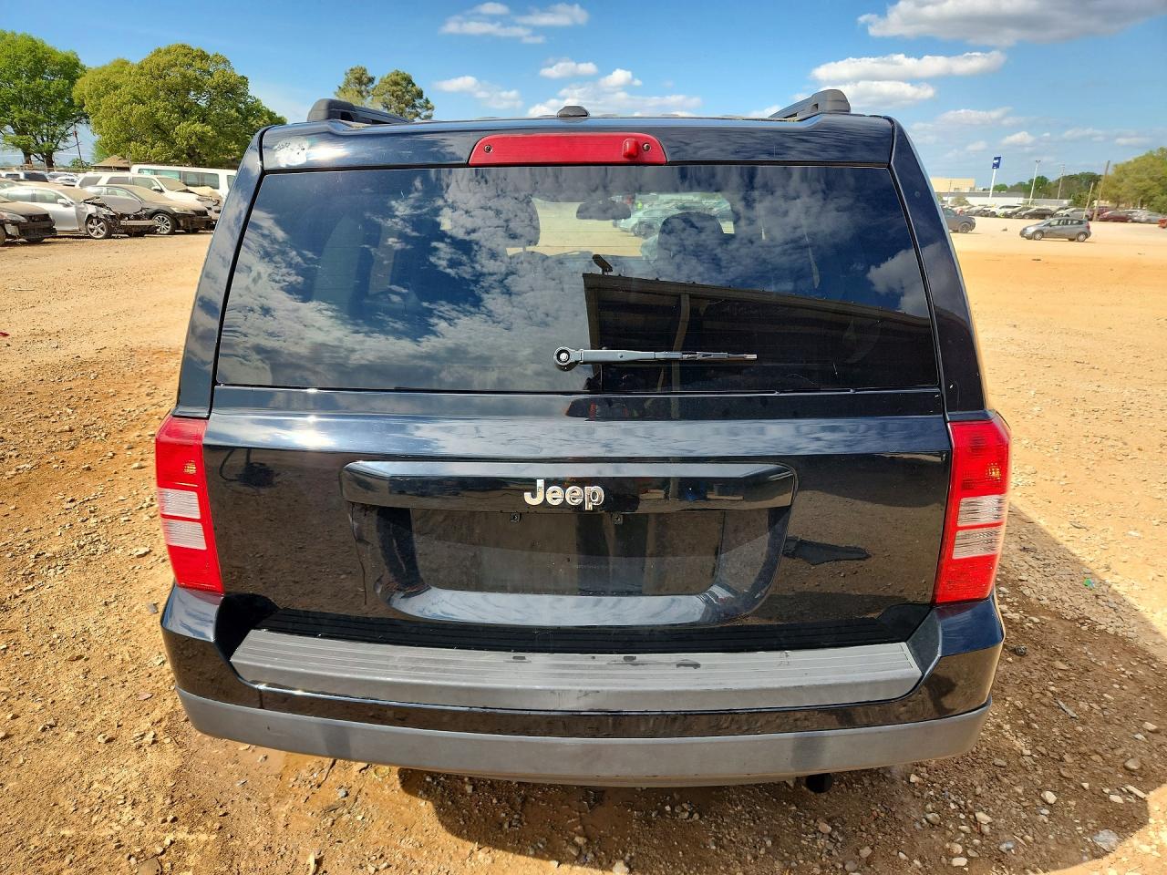 2015 JEEP PATRIOT LATITUDE photo 16