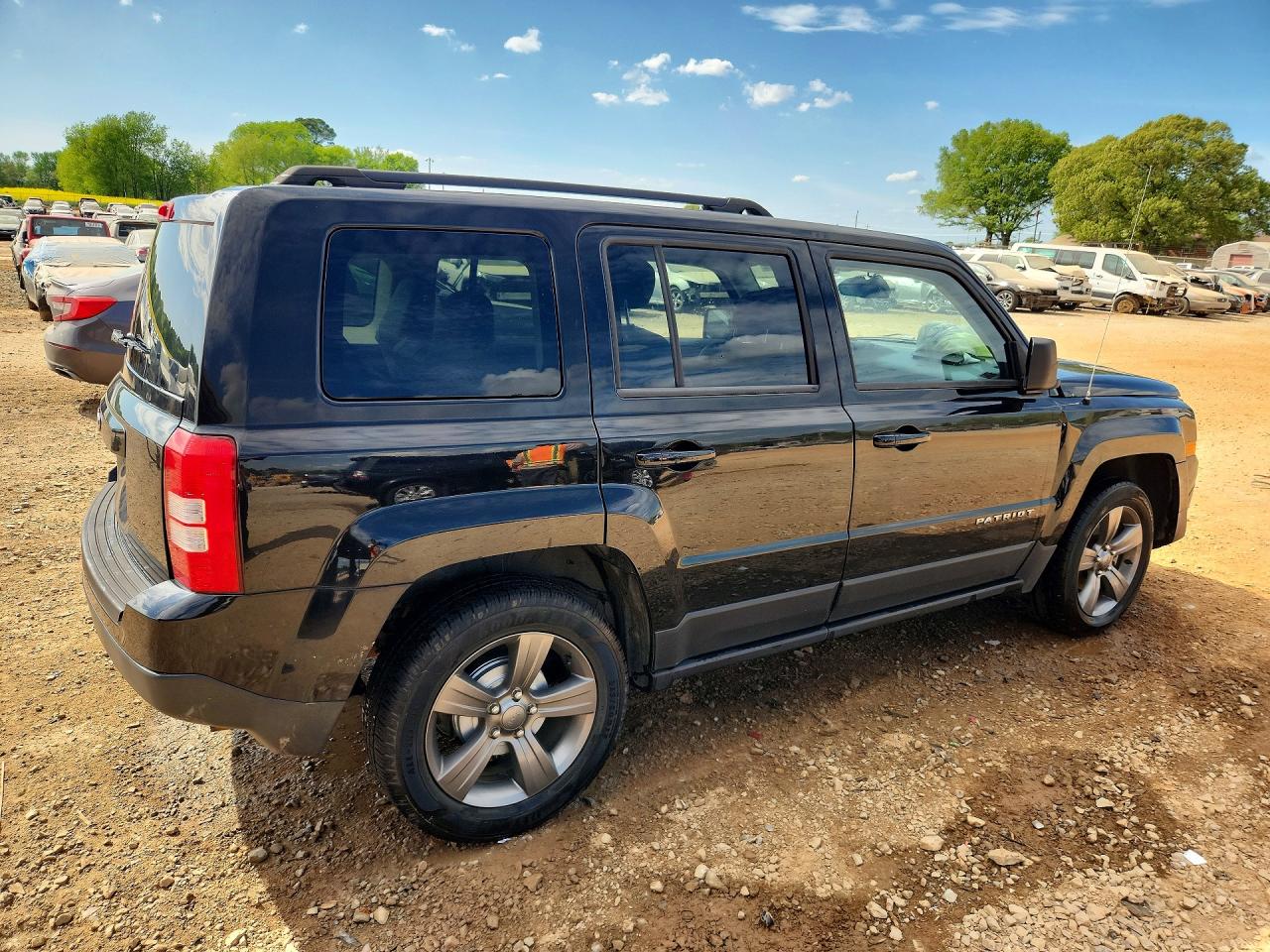 2015 JEEP PATRIOT LATITUDE photo 7