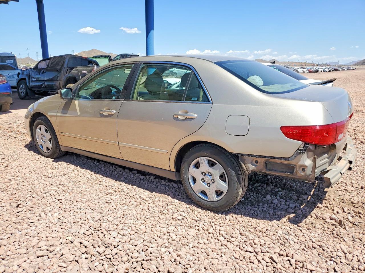 2005 HONDA ACCORD LX photo 3