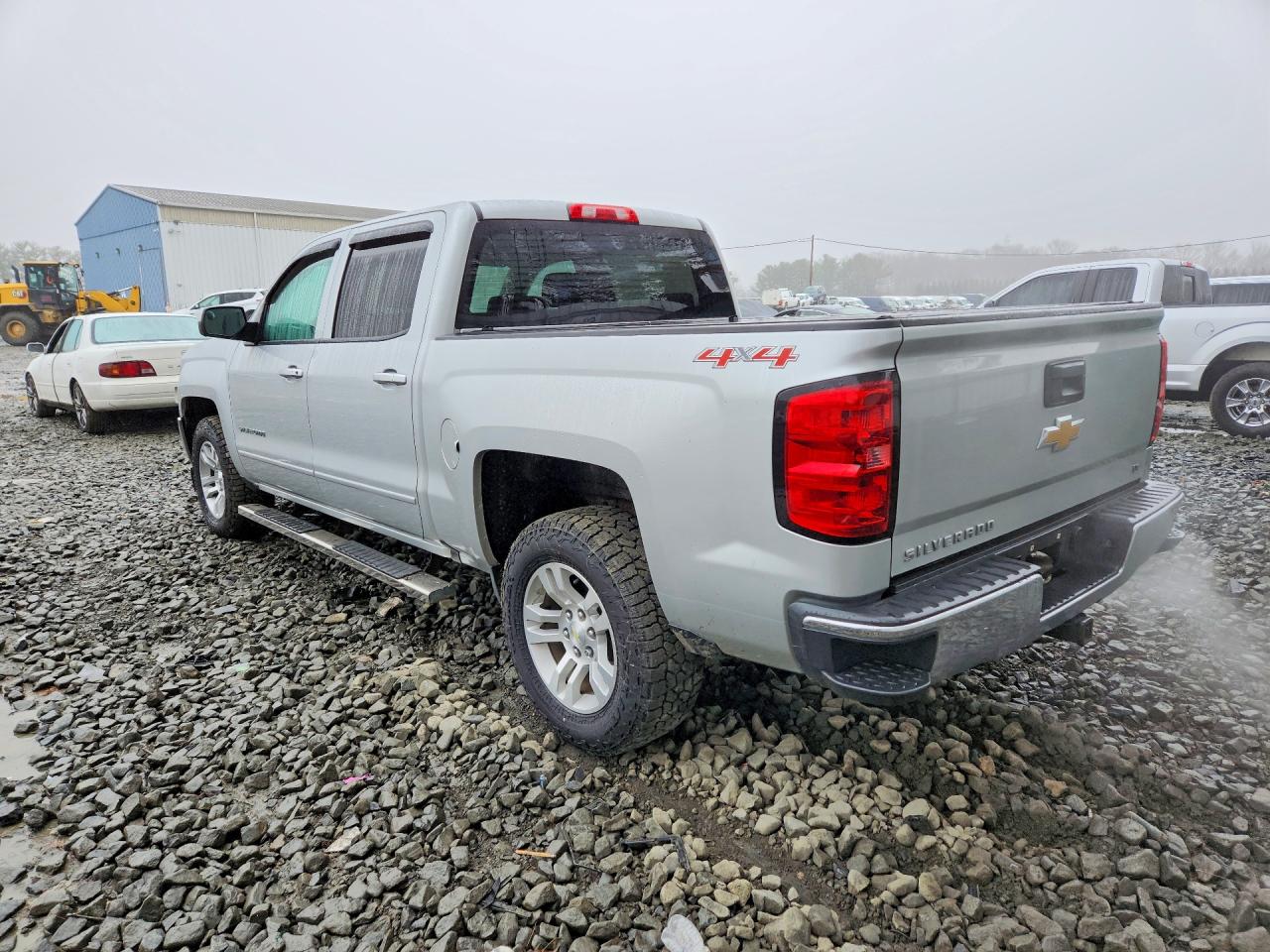 2017 CHEVROLET SILVERADO K1500 LT photo 3