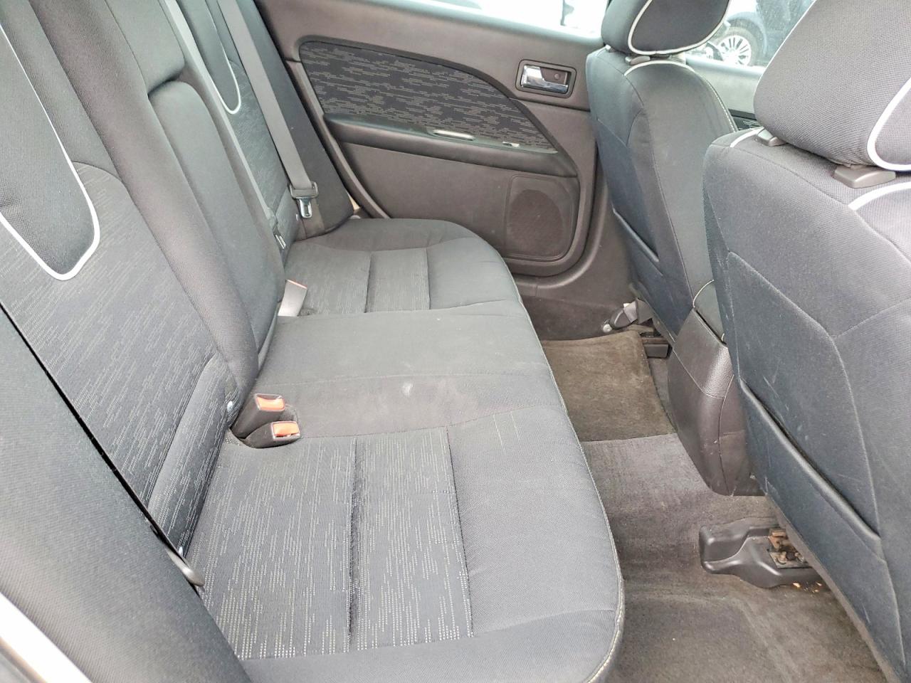 2011 FORD FUSION SE photo 28