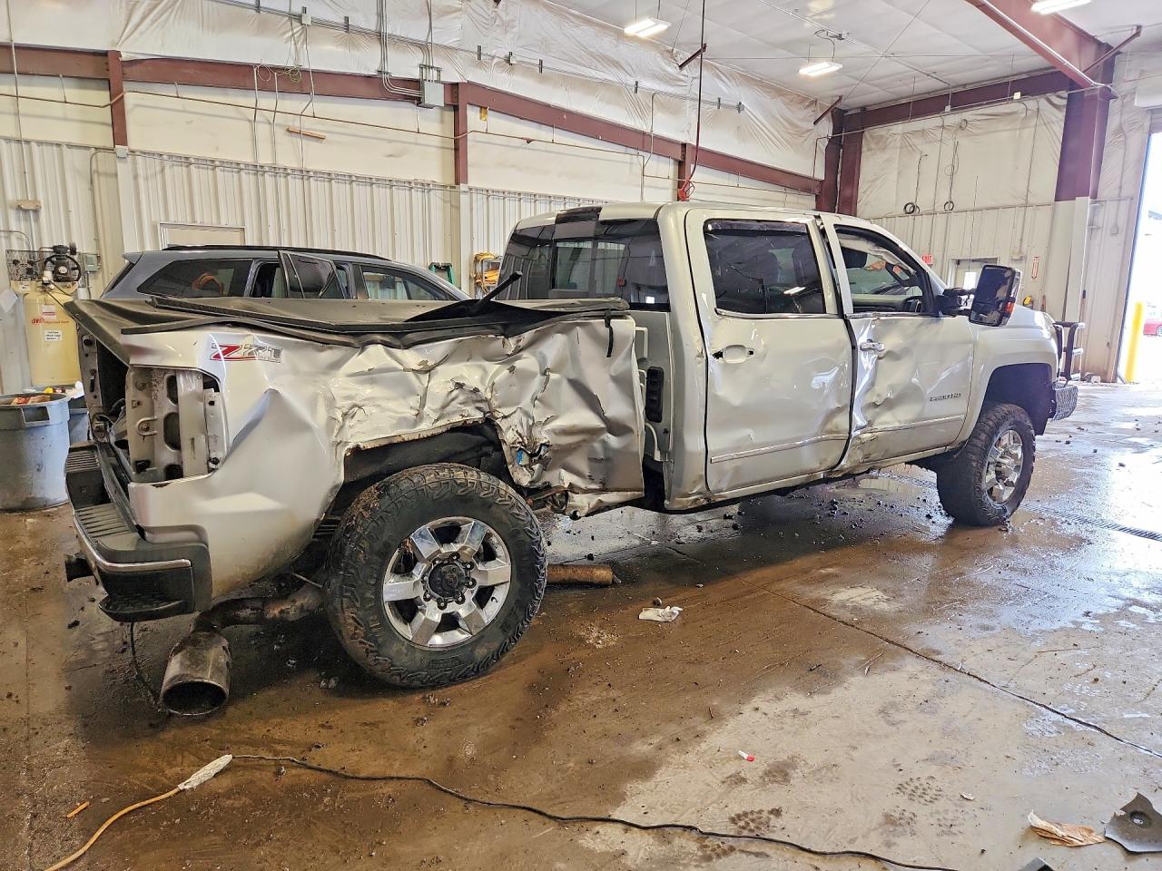 2015 CHEVROLET SILVERADO K2500 HEAVY DUTY LTZ photo 3