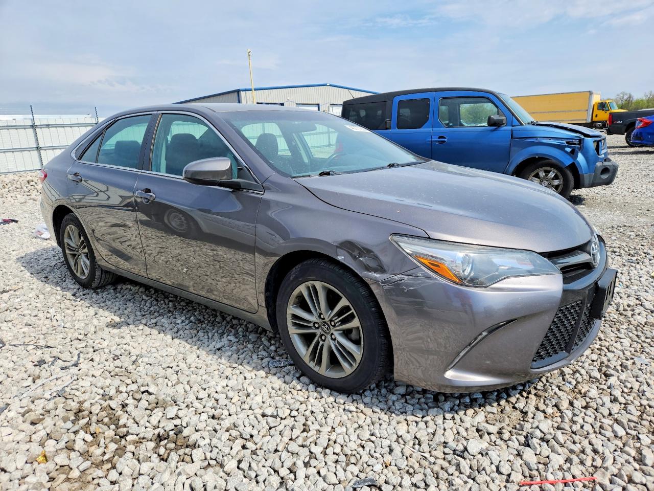 2017 TOYOTA CAMRY SE photo 10