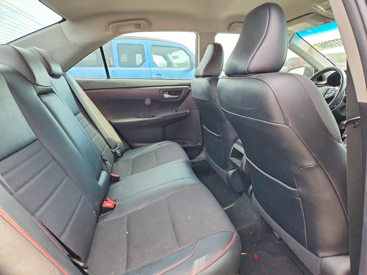 2017 TOYOTA CAMRY SE photo 28