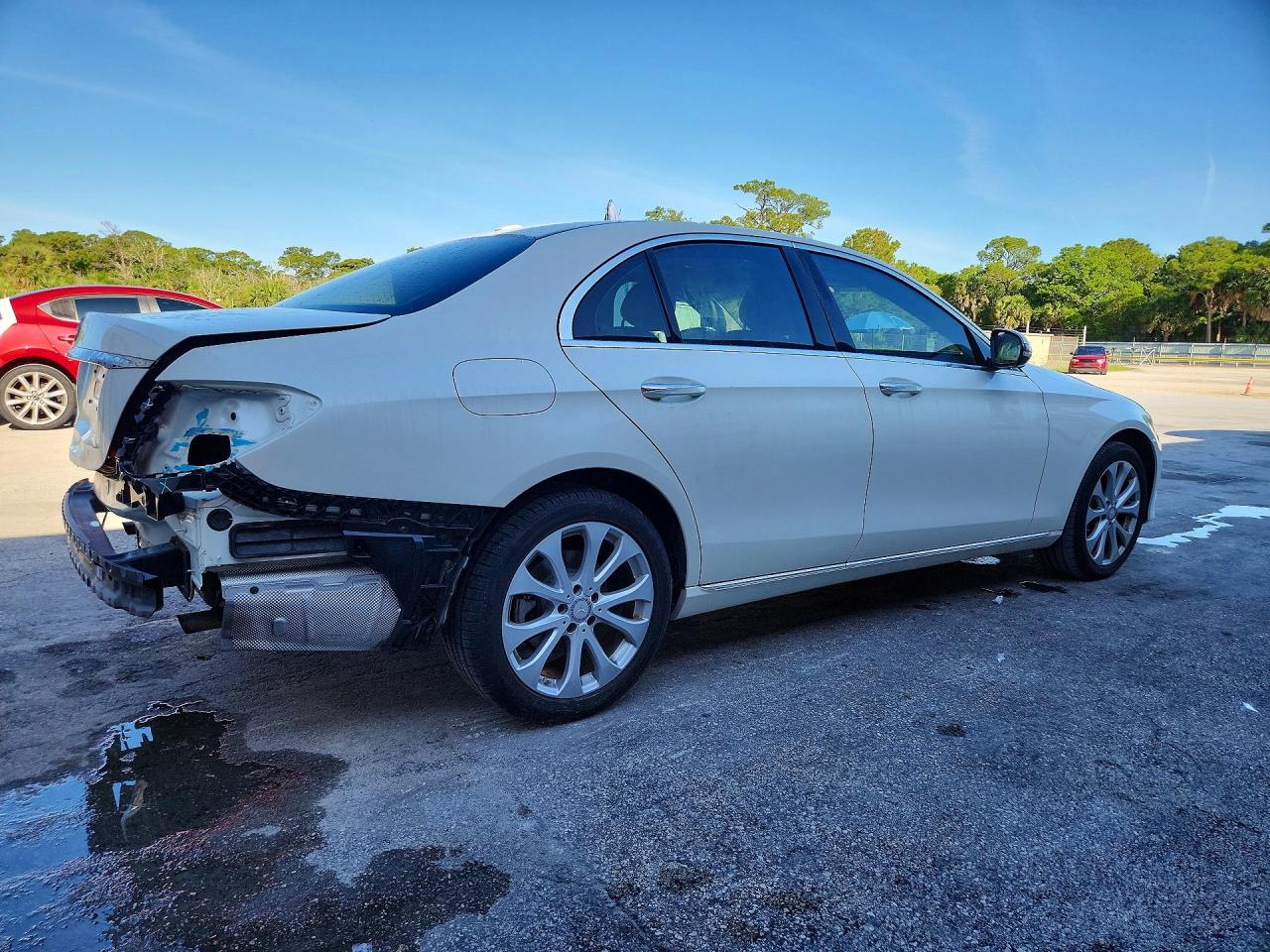 2017 MERCEDES-BENZ E 300 photo 5