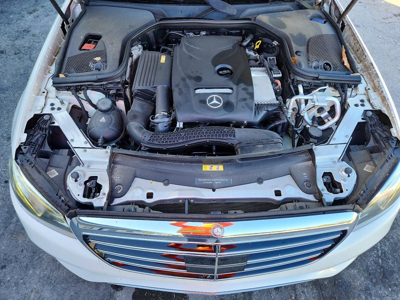 2017 MERCEDES-BENZ E 300 photo 21