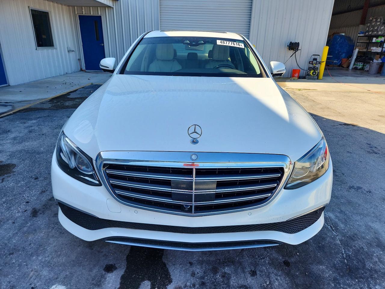 2017 MERCEDES-BENZ E 300 photo 9