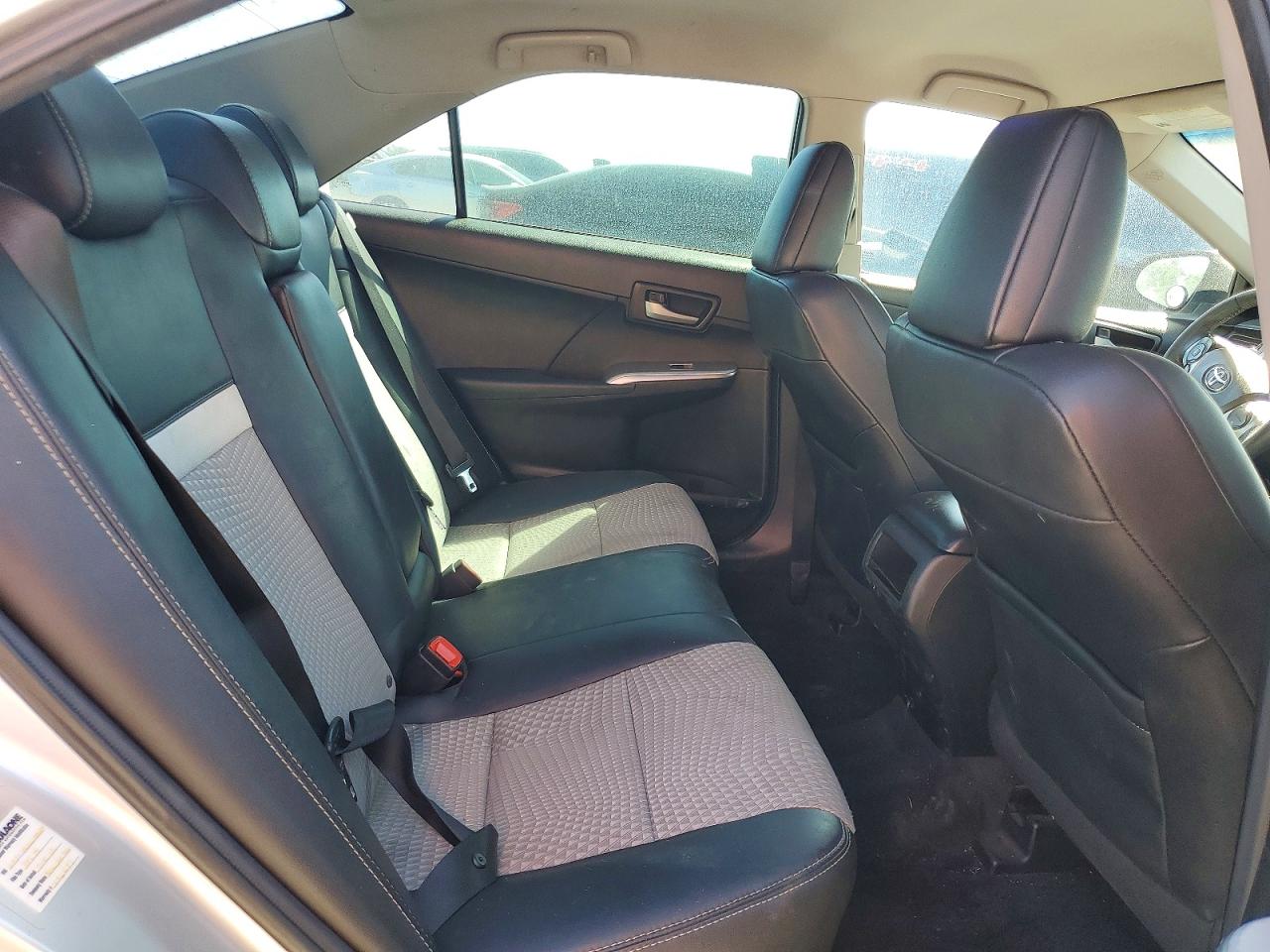 2012 TOYOTA CAMRY SE photo 19