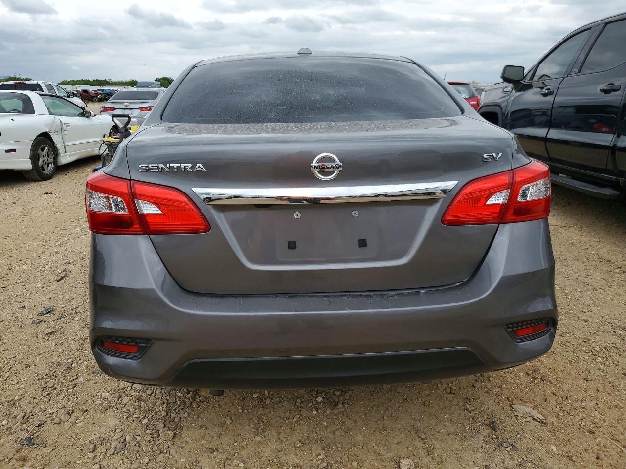 2019 NISSAN SENTRA SV photo 11