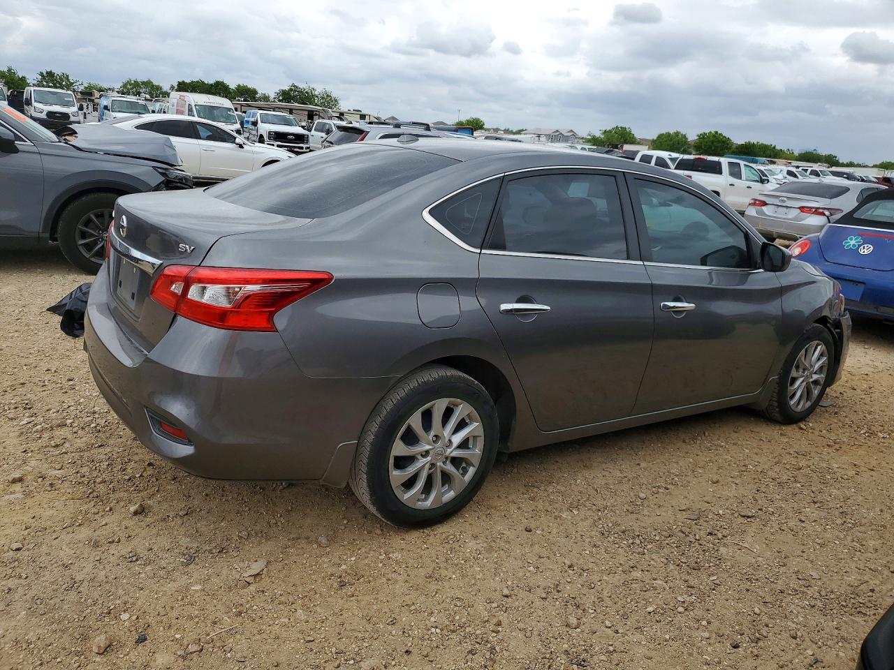 2019 NISSAN SENTRA SV photo 5