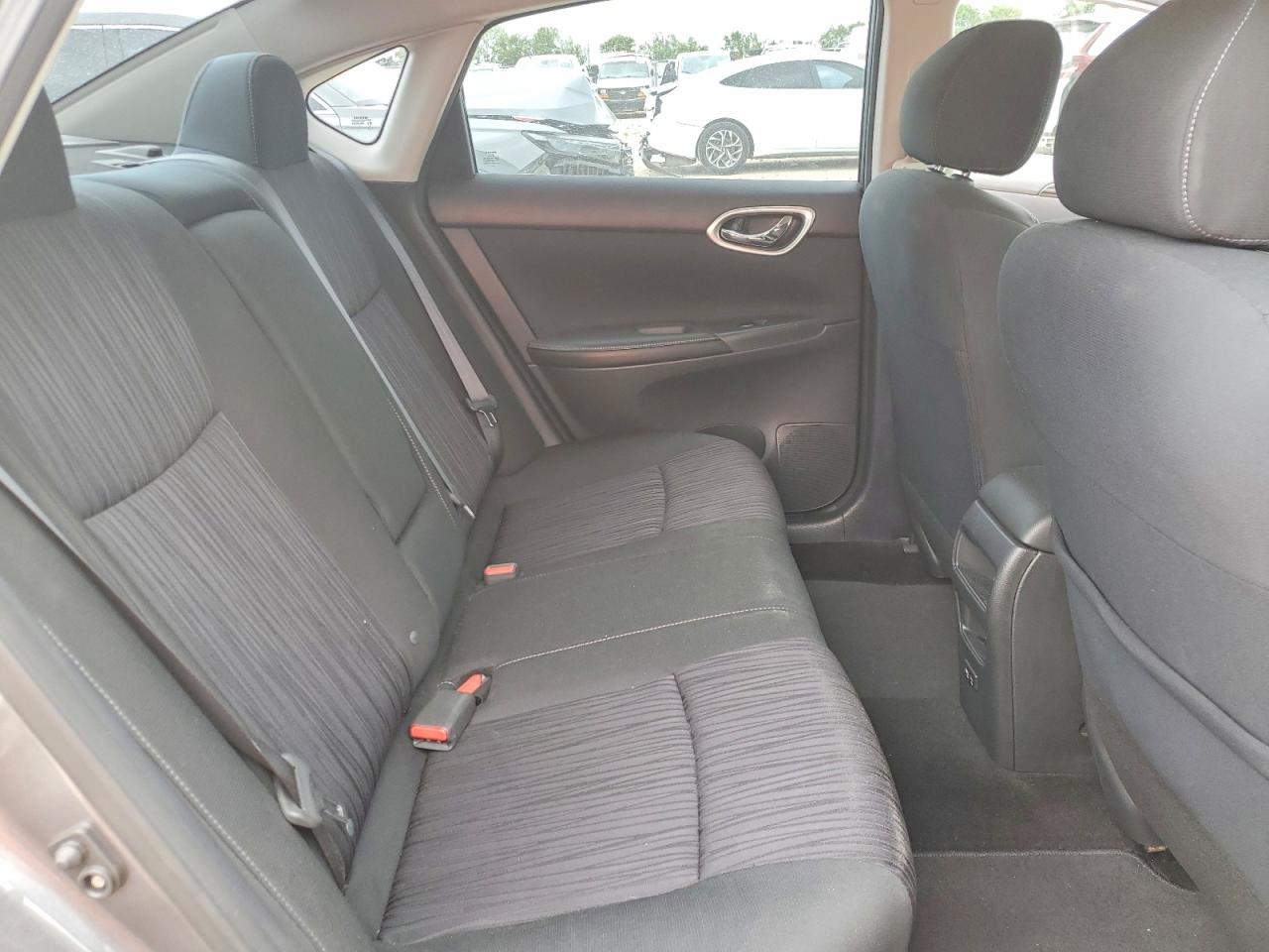 2019 NISSAN SENTRA SV photo 19