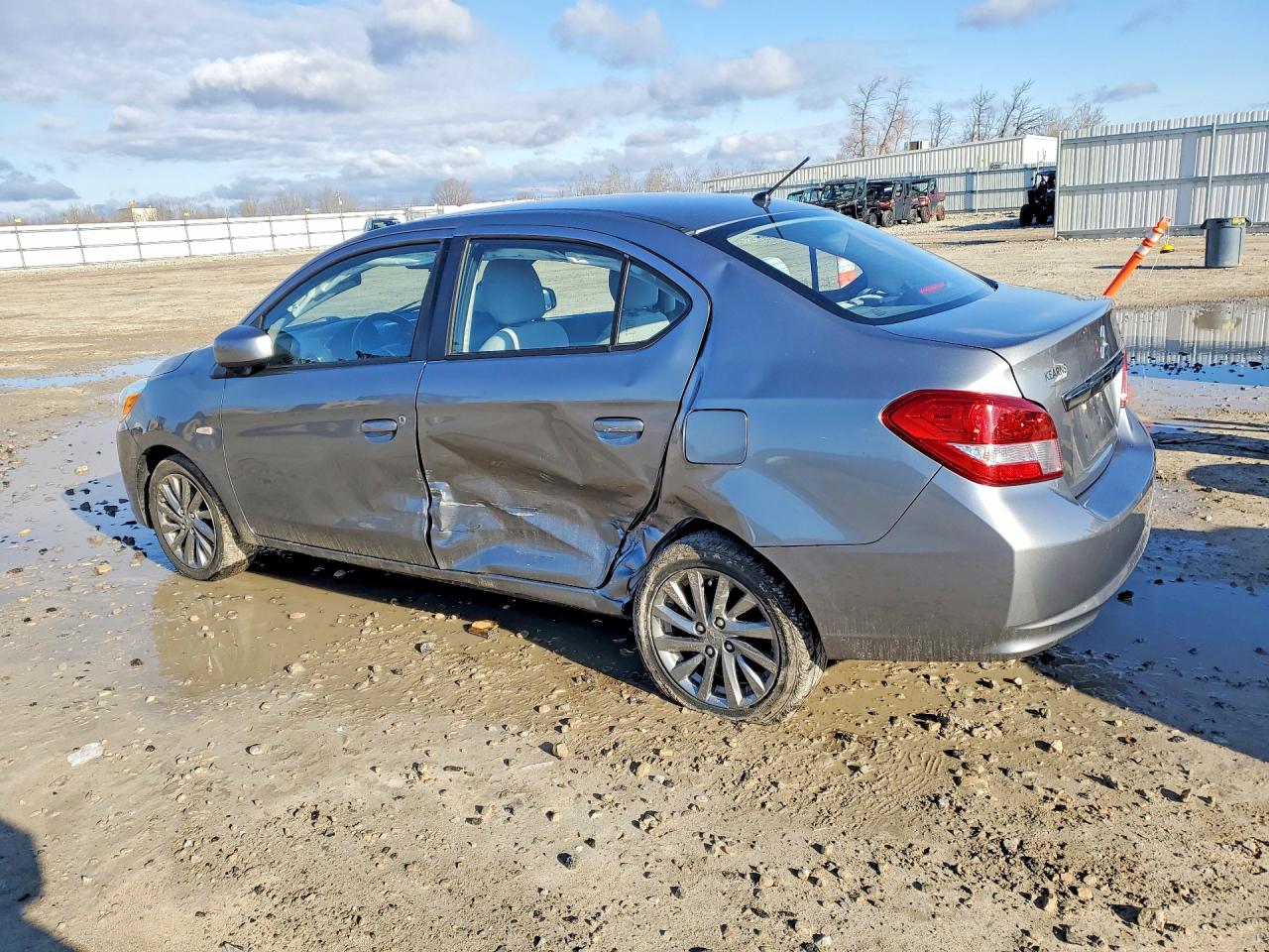 2018 MITSUBISHI MIRAGE G4 ES photo 4