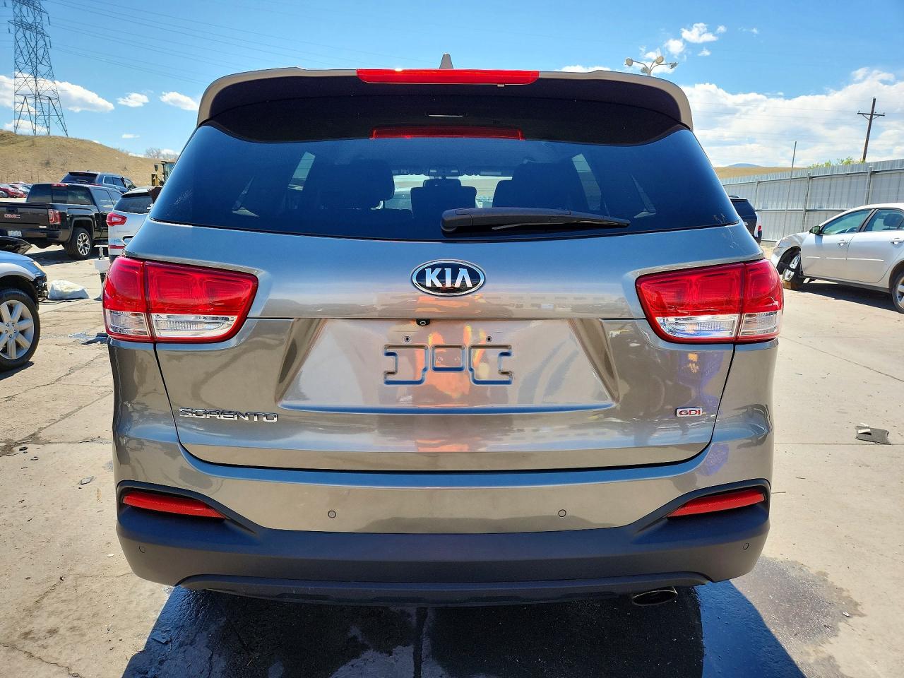 2016 KIA SORENTO LX photo 11