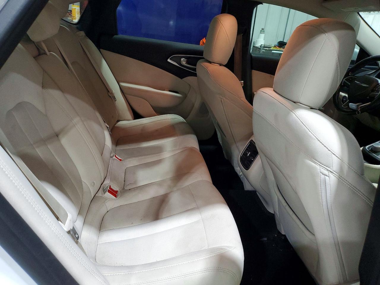 2016 CHRYSLER 200 LIMITED photo 28