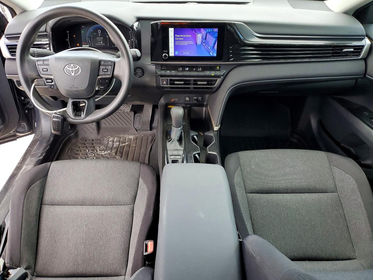 2025 TOYOTA CAMRY LE photo 22