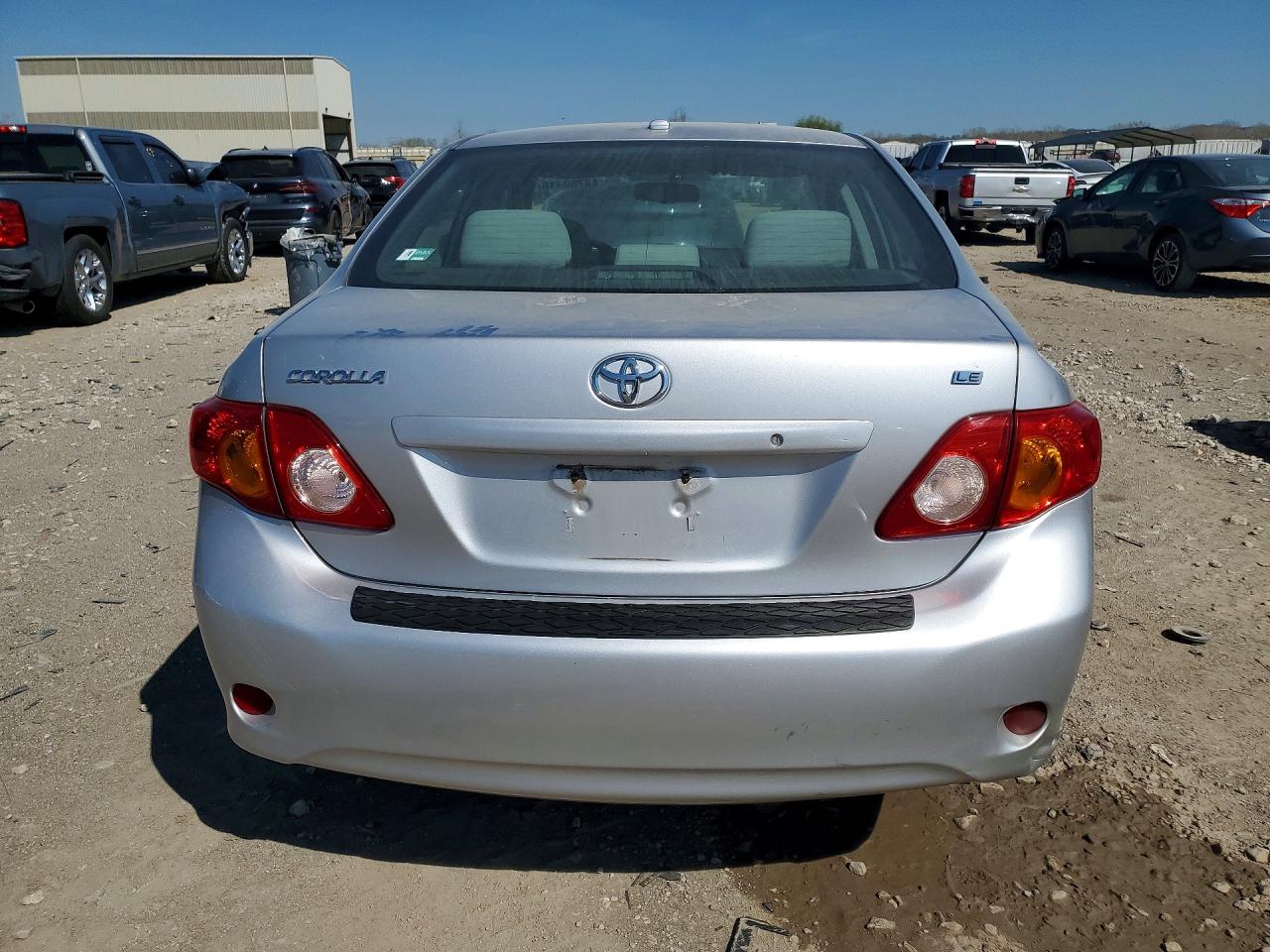 2009 TOYOTA COROLLA LE photo 6