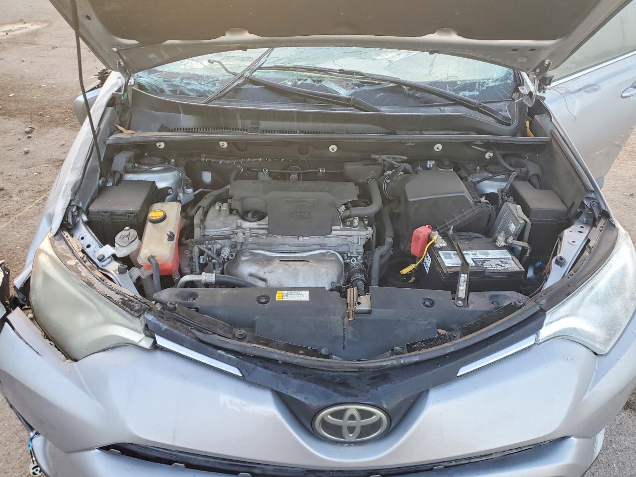 2018 TOYOTA RAV4 XLE photo 23