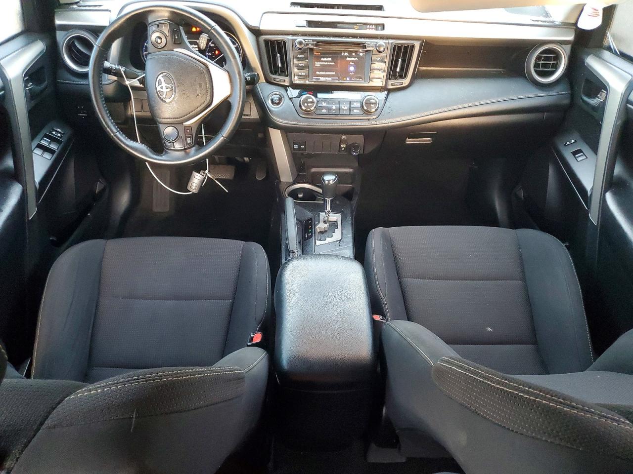 2018 TOYOTA RAV4 XLE photo 15