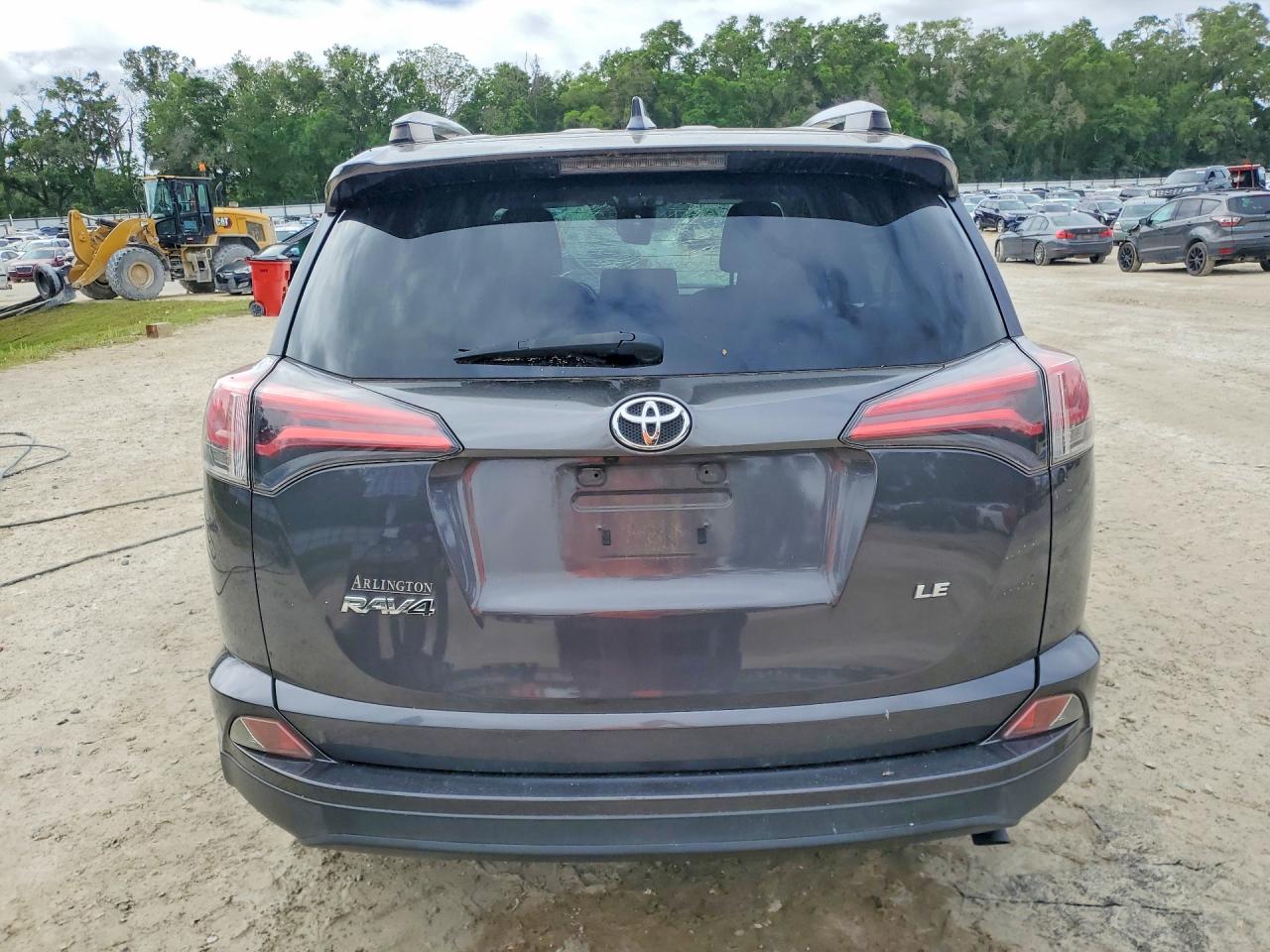 2018 TOYOTA RAV4 LE photo 6