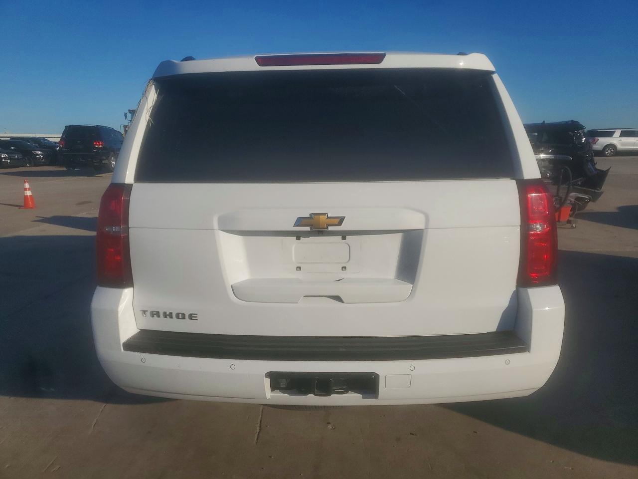 2020 CHEVROLET TAHOE C1500 LT photo 11