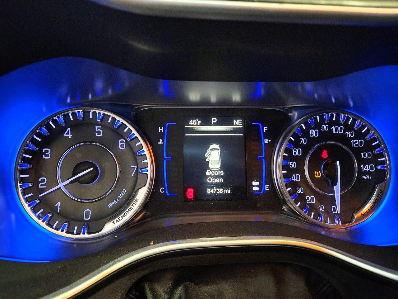 2016 CHRYSLER 200 LIMITED photo 9