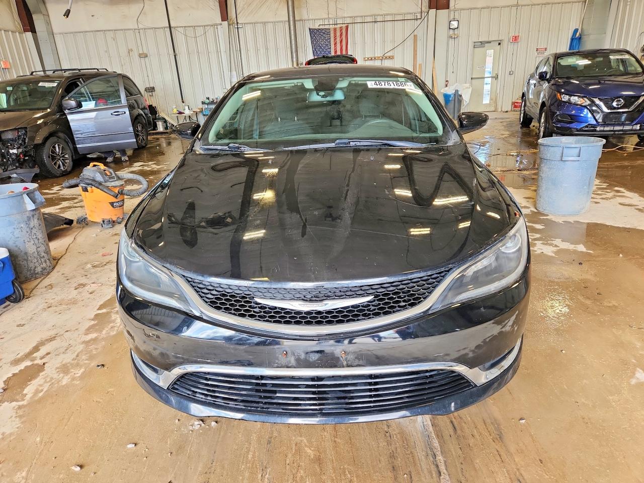 2016 CHRYSLER 200 LIMITED photo 5